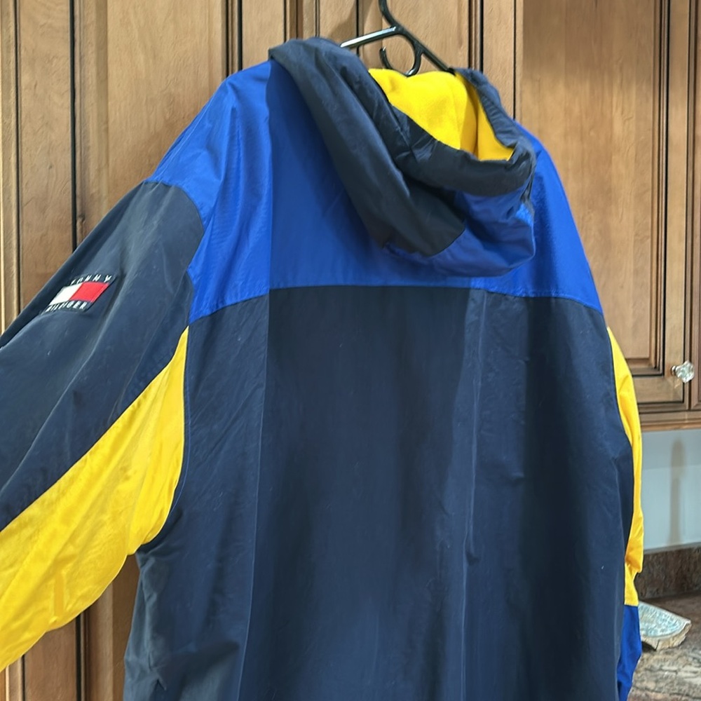 Tommy Hilfiger men’s winter jacket. Super warm. Size XL - Picture 12 of 13